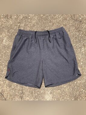 Rhone Shorts Mens Medium Gray Athletic Performance Training Running 7" Inseam